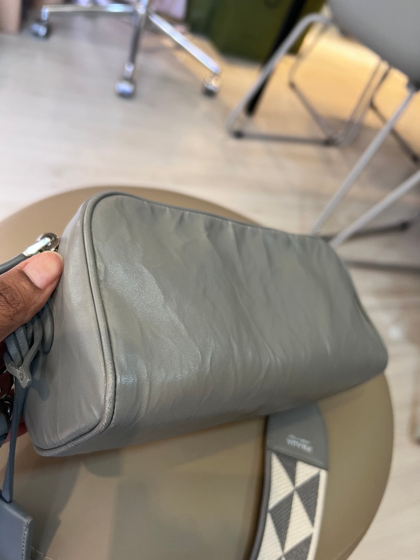 Prada Câmera Bag Verniz Cinza