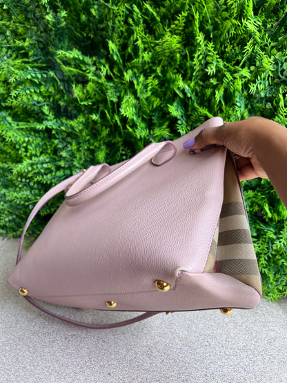Burberry Banner Rosa Média