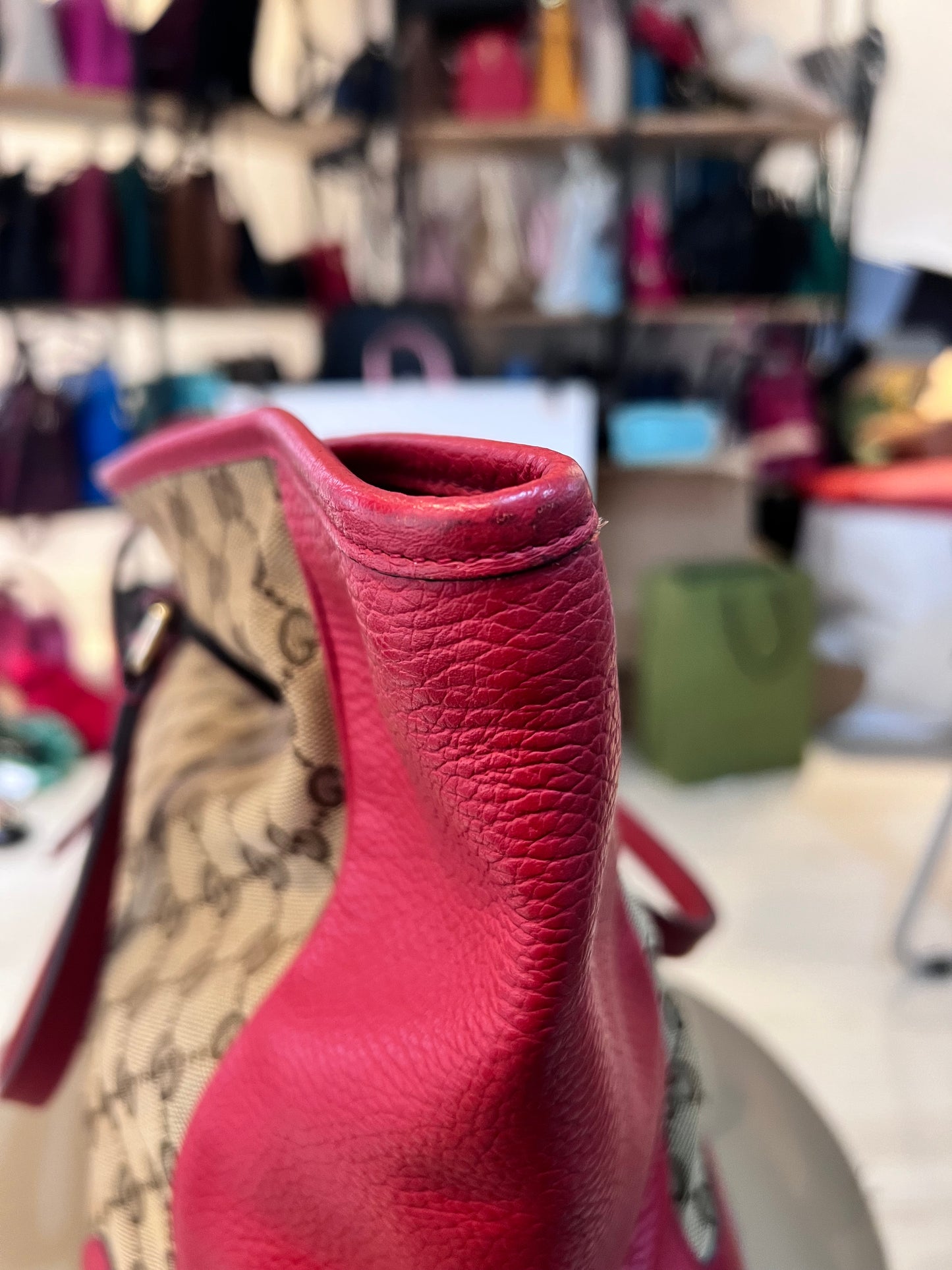 Gucci Bree Monograma Vermelha
