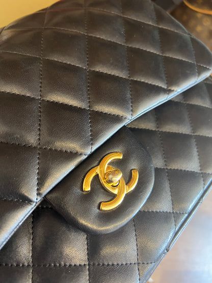 Chanel Double Flap Jumbo Preta