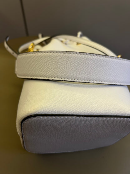 Fendi Mon Tresor Bucket Branca