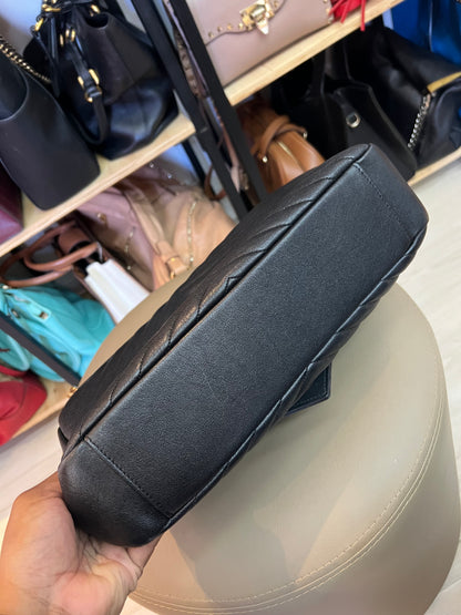Saint Laurent College em Couro Matelassê Preto