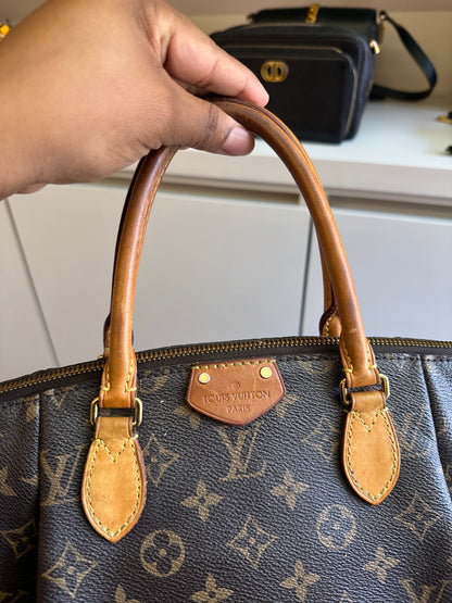 Louis Vuitton Turenne Monograma