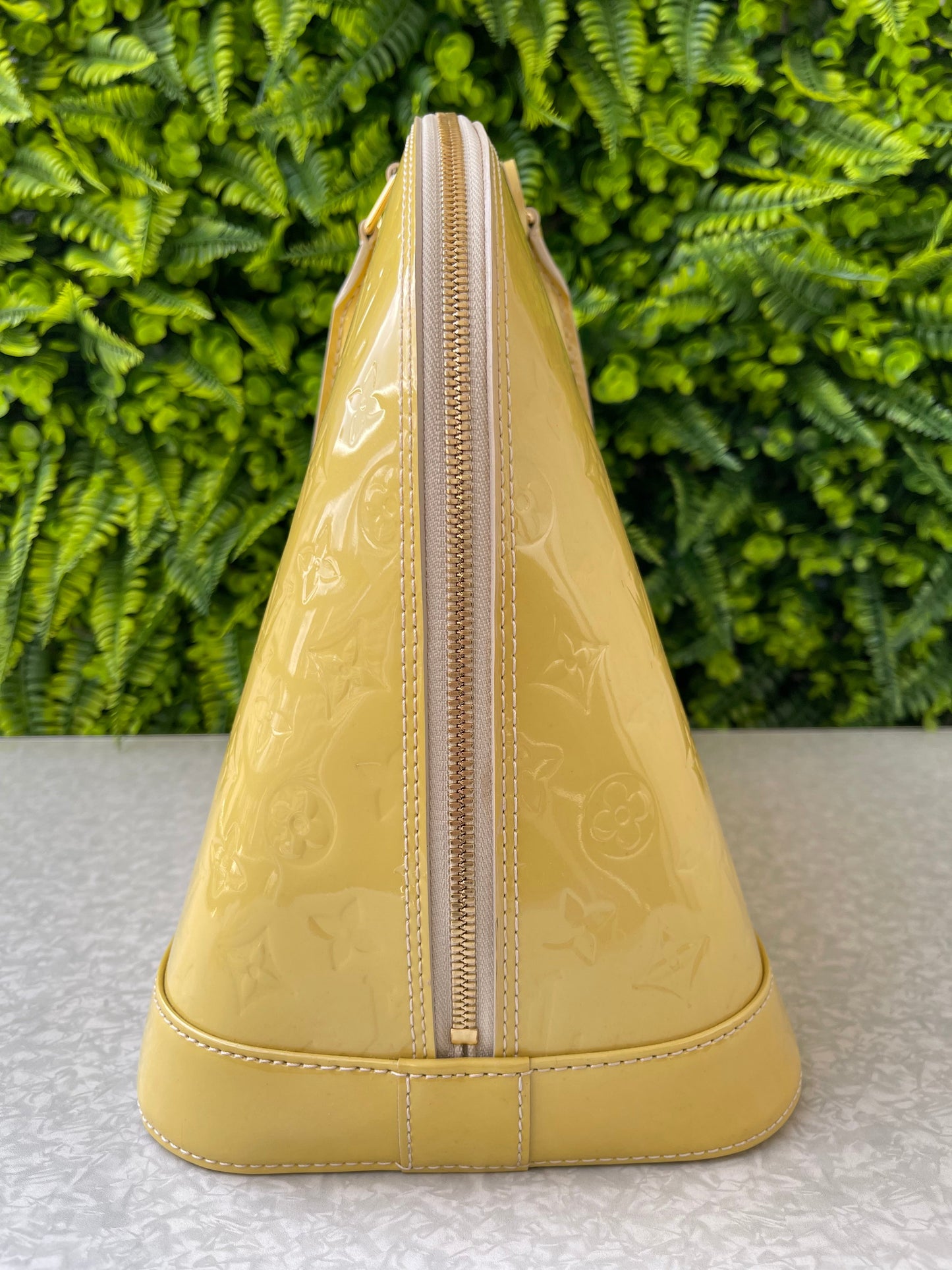 Louis Vuitton Alma GM Amarela