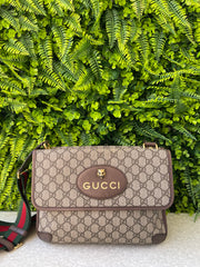Gucci GG Supreme Messenger