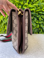 Gucci GG Supreme Messenger