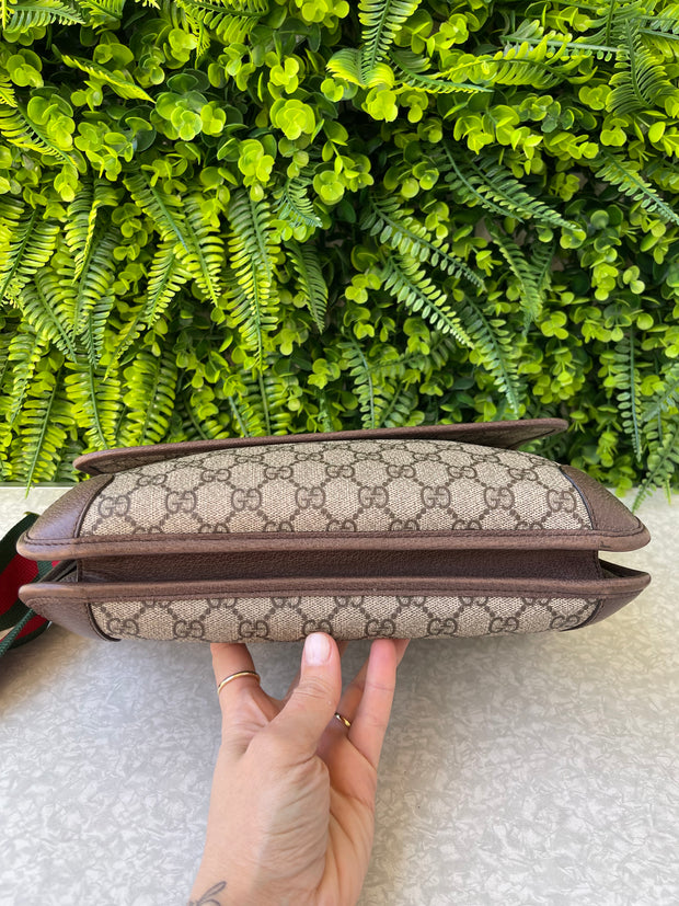 Gucci GG Supreme Messenger