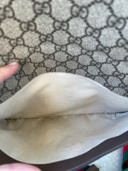 Gucci GG Supreme Messenger