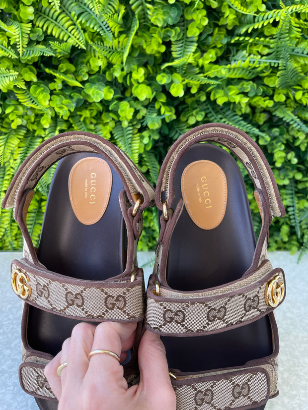 Papete Gucci GG Monograma