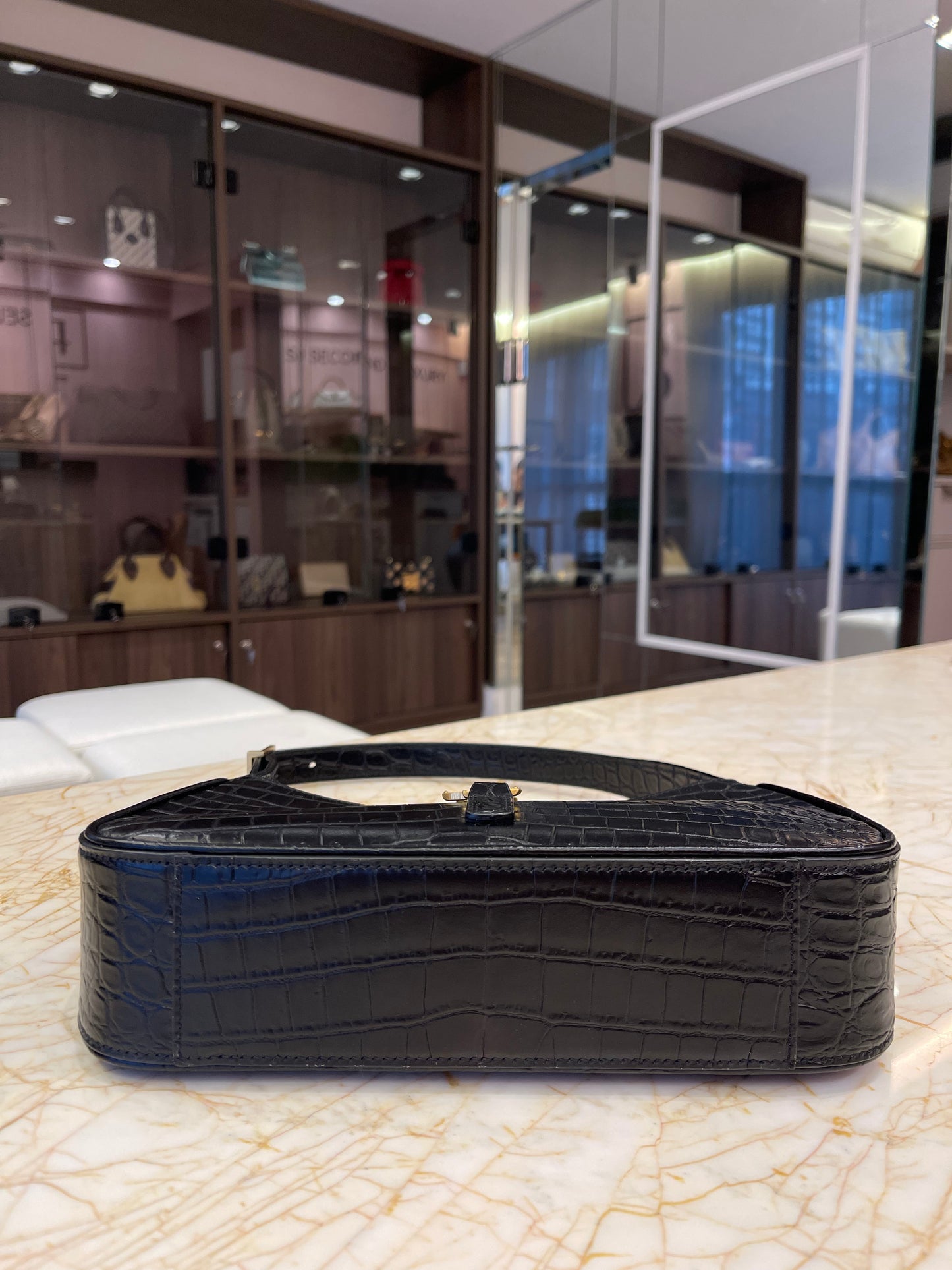 Saint Laurent 5 à 7 em Couro Croco Preto