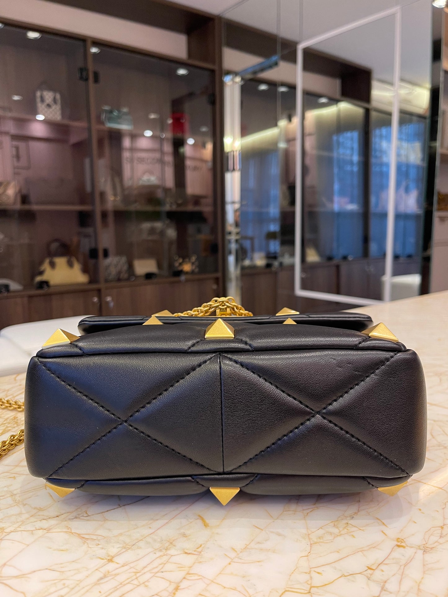 Valentino Garavani Roman Stud Preto