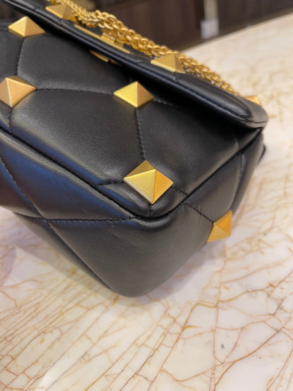 Valentino Garavani Roman Stud Preto