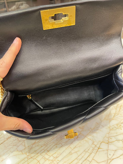 Valentino Garavani Roman Stud Preto