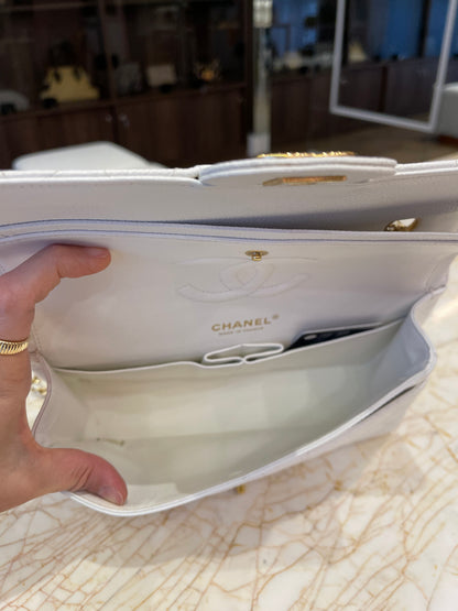 Chanel Classic Double Flap em Couro Caviar Branco