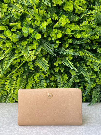 Carteira Chanel Logo Nude