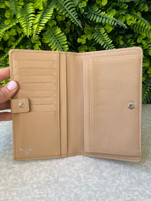 Carteira Chanel Logo Nude