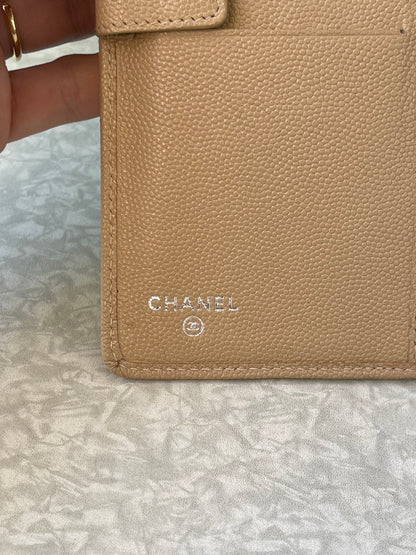 Carteira Chanel Logo Nude