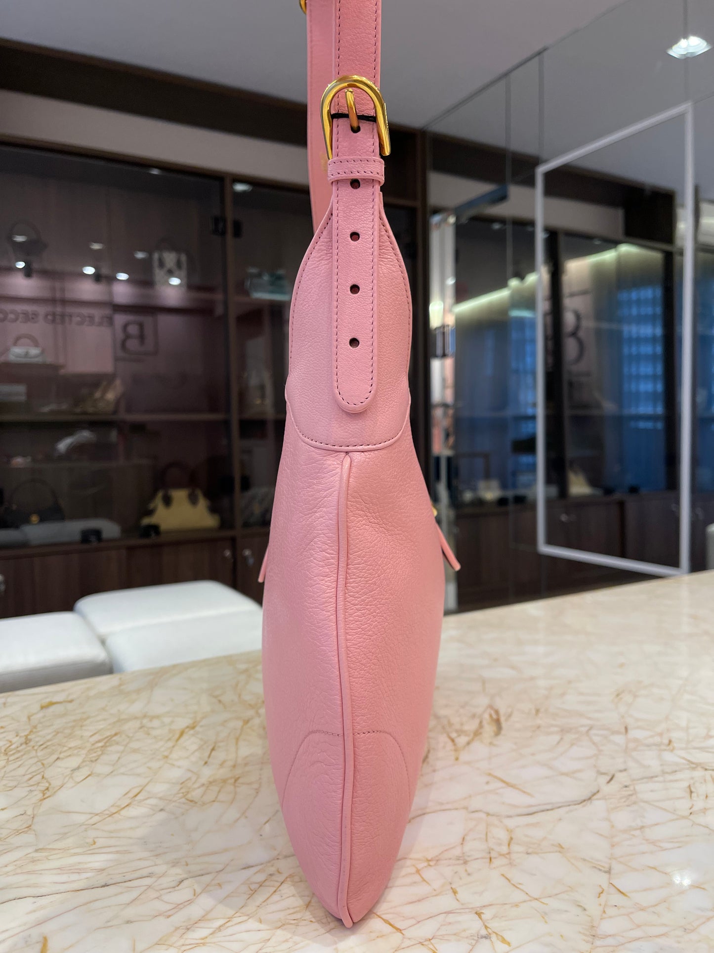 Gucci Aphrodite Medium em Couro Rosa