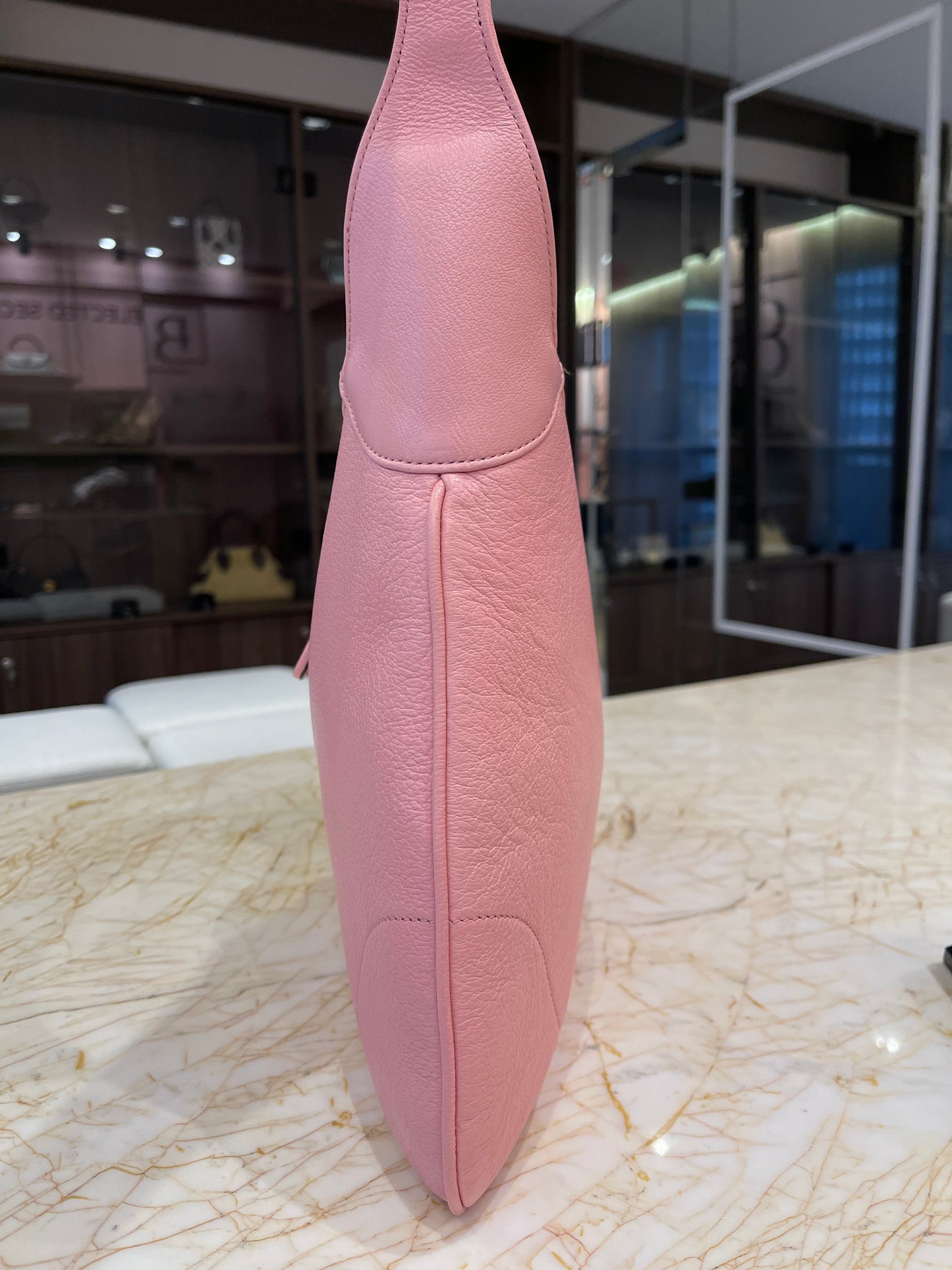 Gucci Aphrodite Medium em Couro Rosa