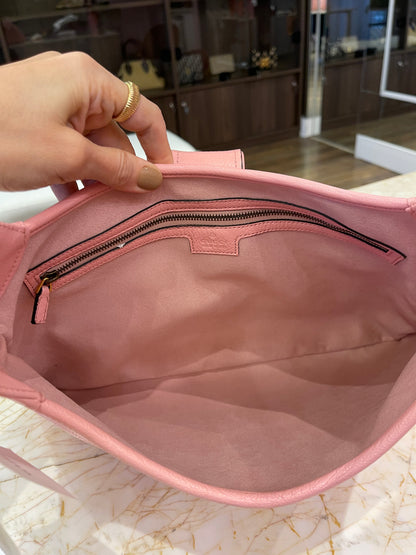 Gucci Aphrodite Medium em Couro Rosa