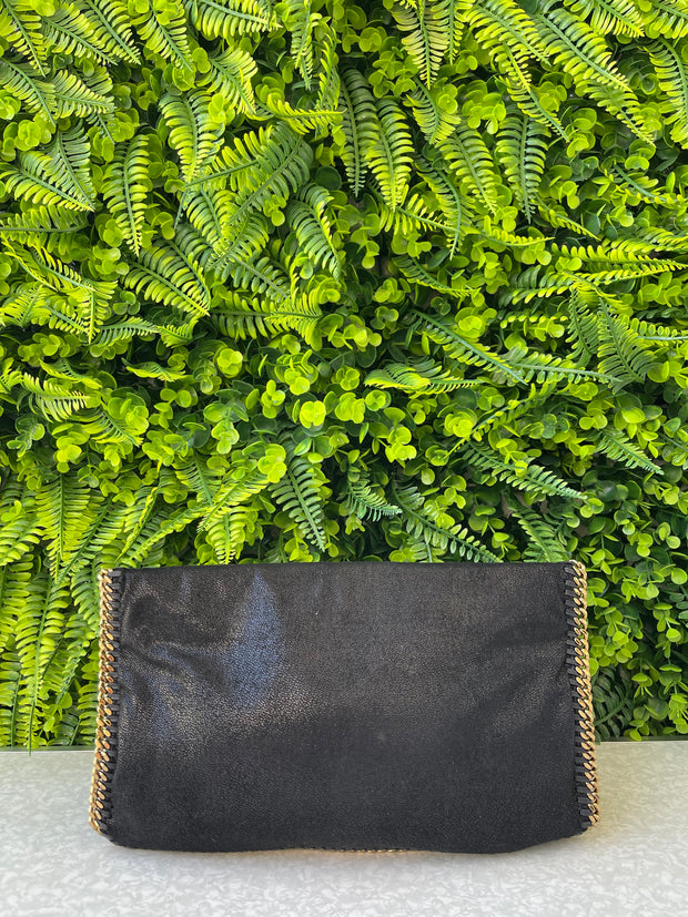Clutch Stella McCartney Falabella Preta