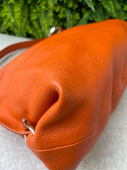 Salvatore Ferragamo Leather Shoulder Bag Laranja