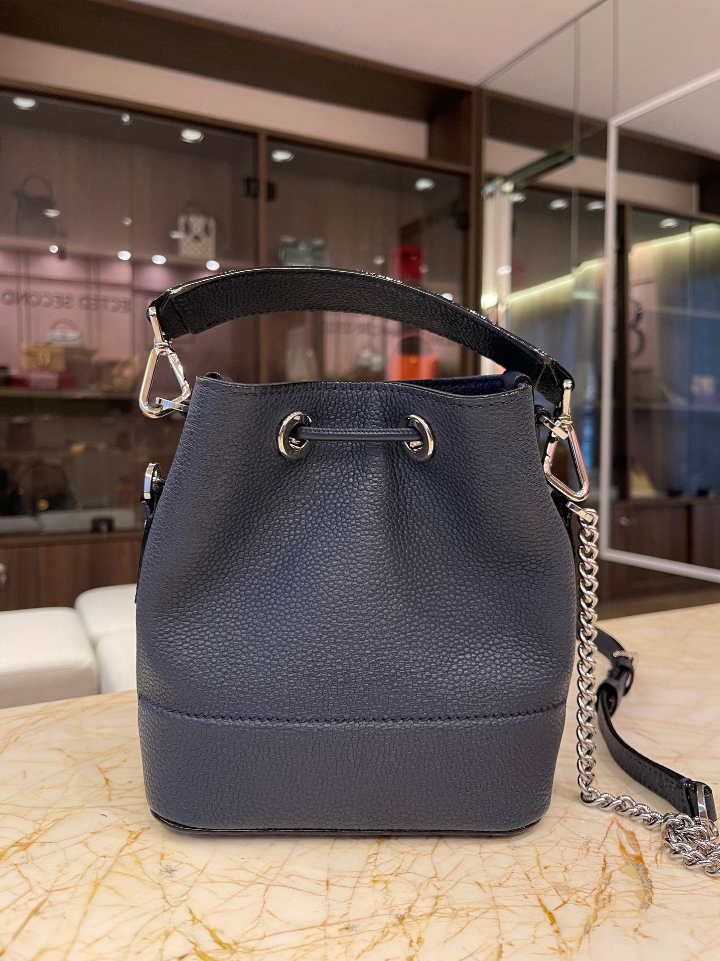 Lancel Ninon Bucket Azul Marinho