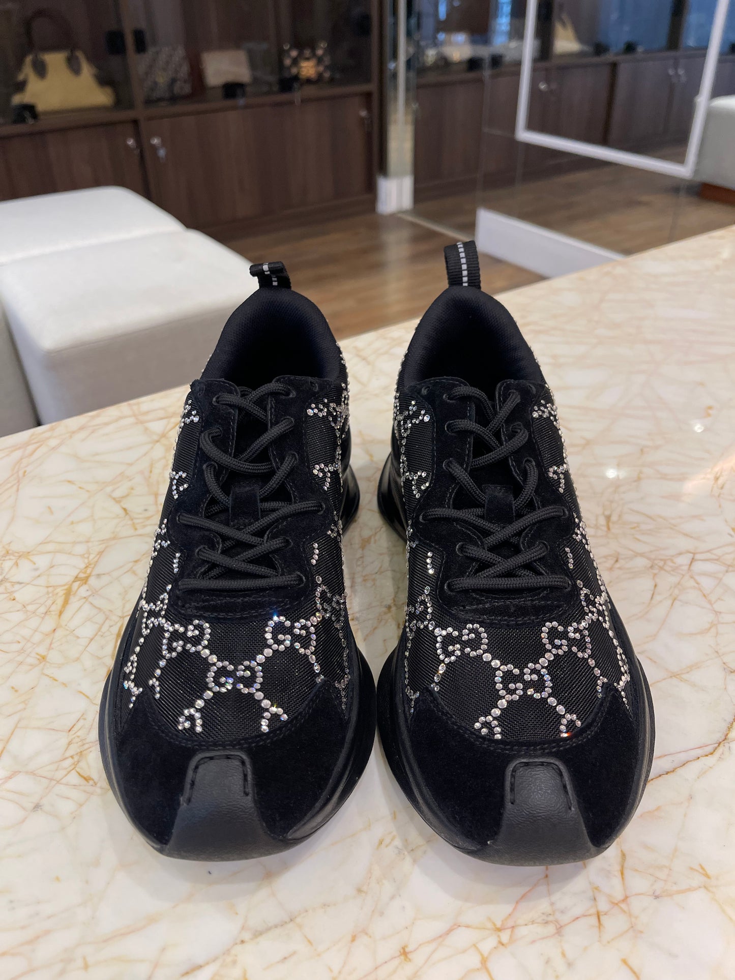 Tênis Gucci GG Run Crystal