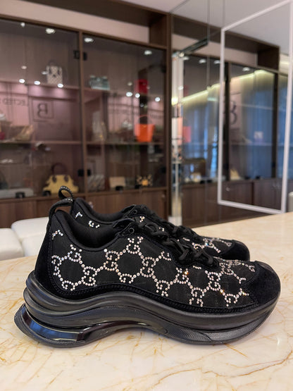 Tênis Gucci GG Run Crystal