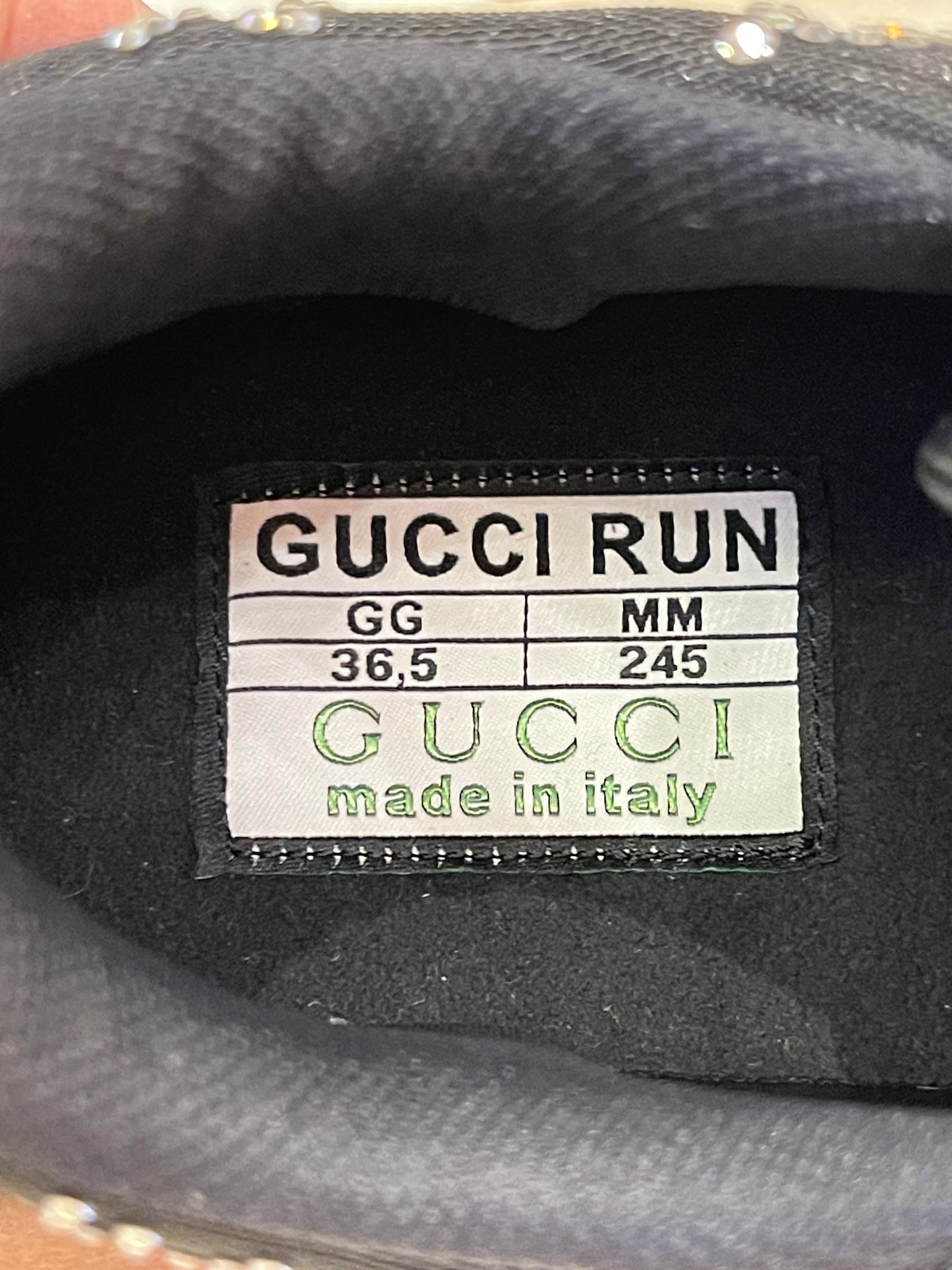 Tênis Gucci GG Run Crystal