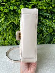 Gucci GG Marmont Matelassê Small Branca