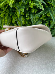 Gucci GG Marmont Matelassê Small Branca