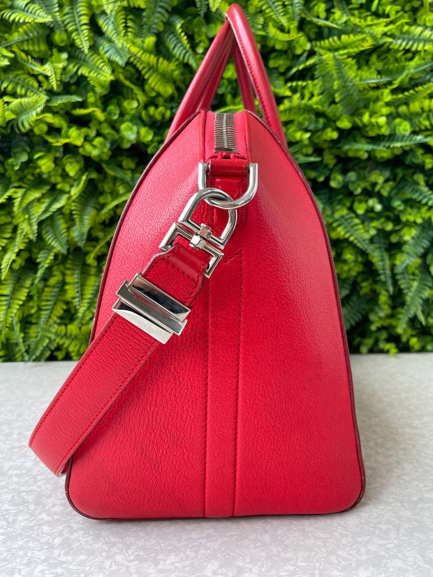 Givenchy Antigona Vermelha