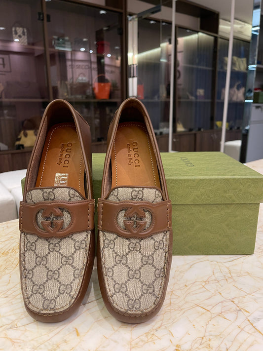 Mocassim Gucci GG Interlocking