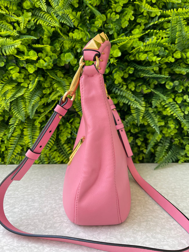 Valentino Garavani Stud Sign Hobo Rosa