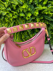 Valentino Garavani Stud Sign Hobo Rosa