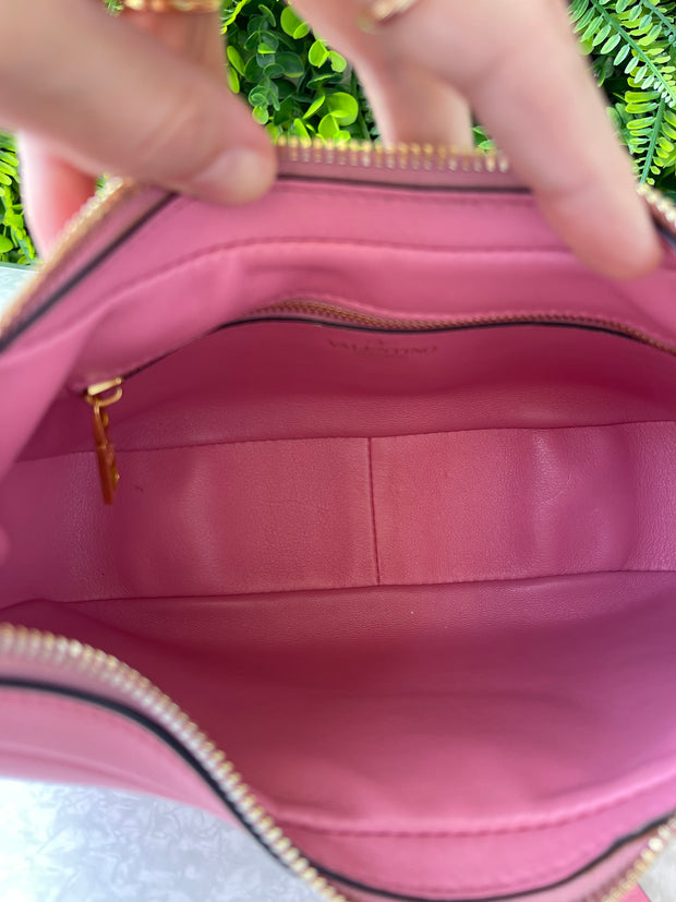 Valentino Garavani Stud Sign Hobo Rosa