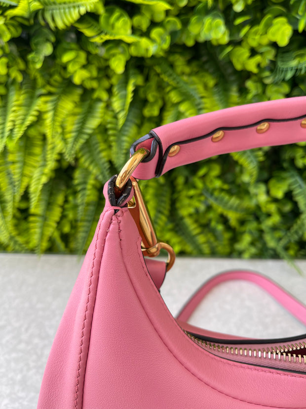 Valentino Garavani Stud Sign Hobo Rosa