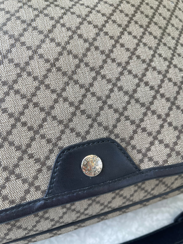 Gucci Messenger Flap Vintage