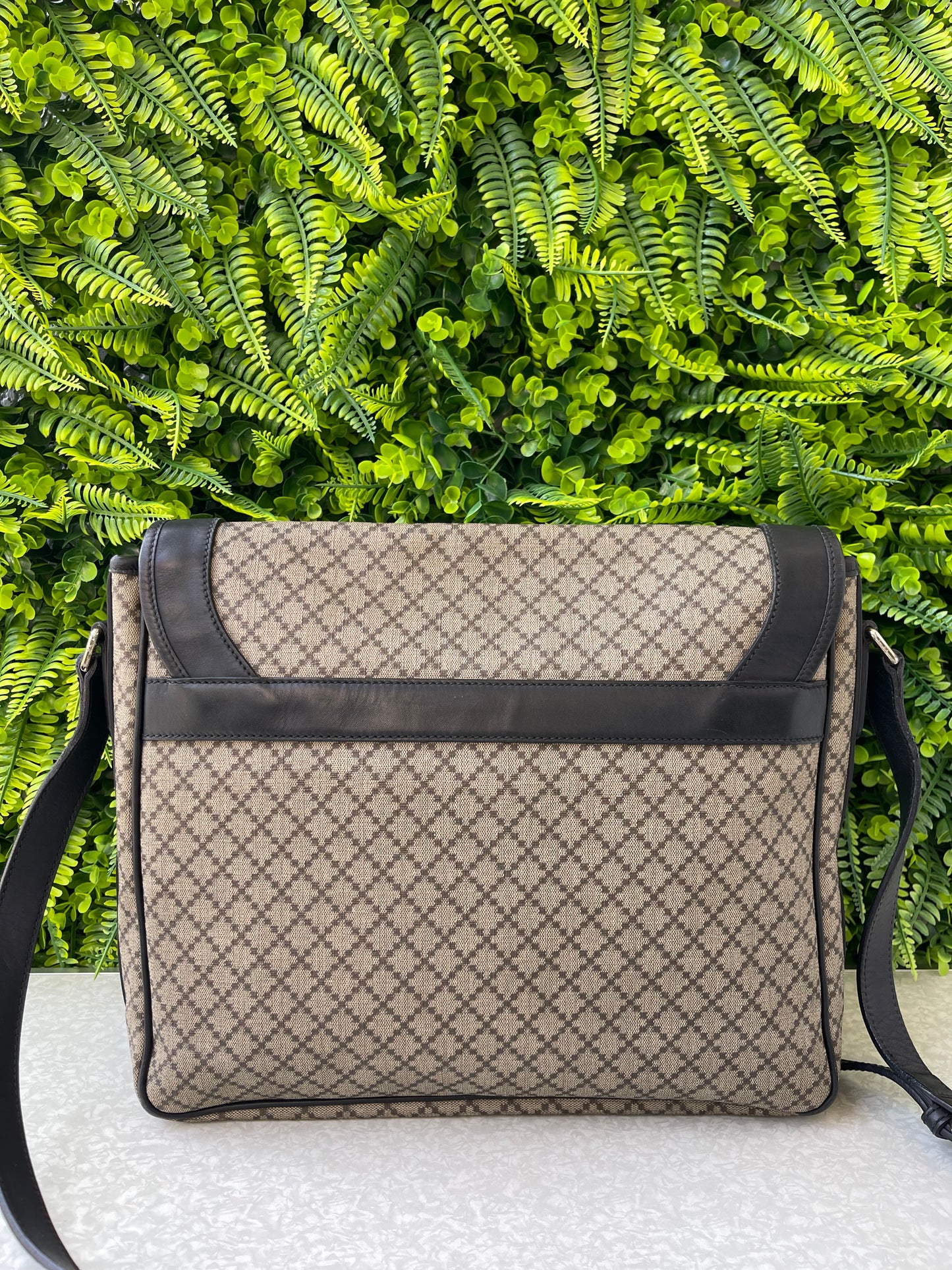 Gucci Messenger Flap Vintage