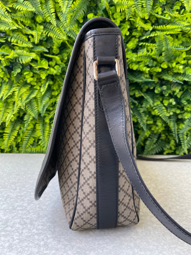 Gucci Messenger Flap Vintage
