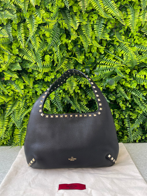 Valentino Garavani Rockstud Hobo Preta