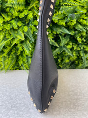 Valentino Garavani Rockstud Hobo Preta