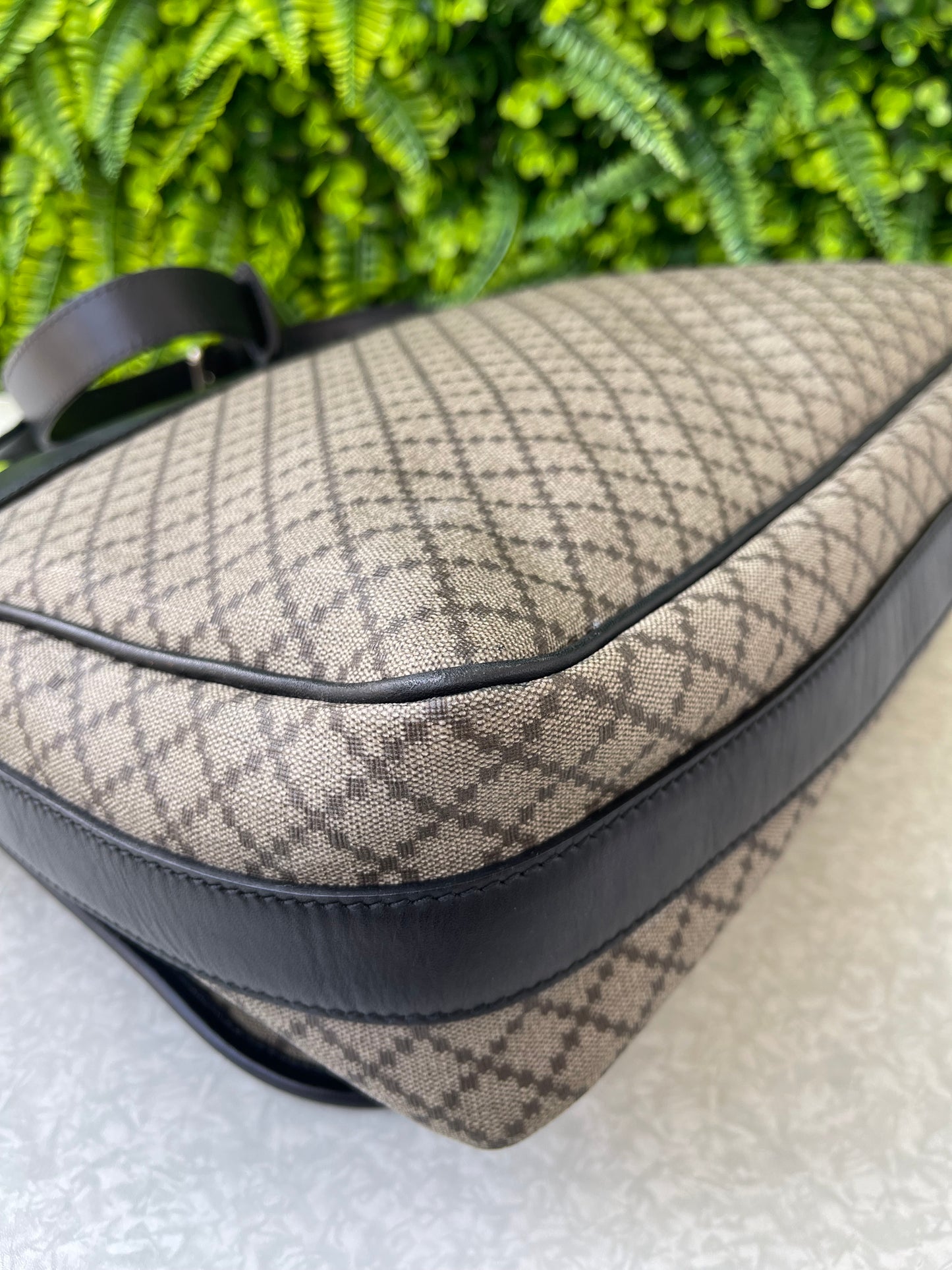 Gucci Messenger Flap Vintage