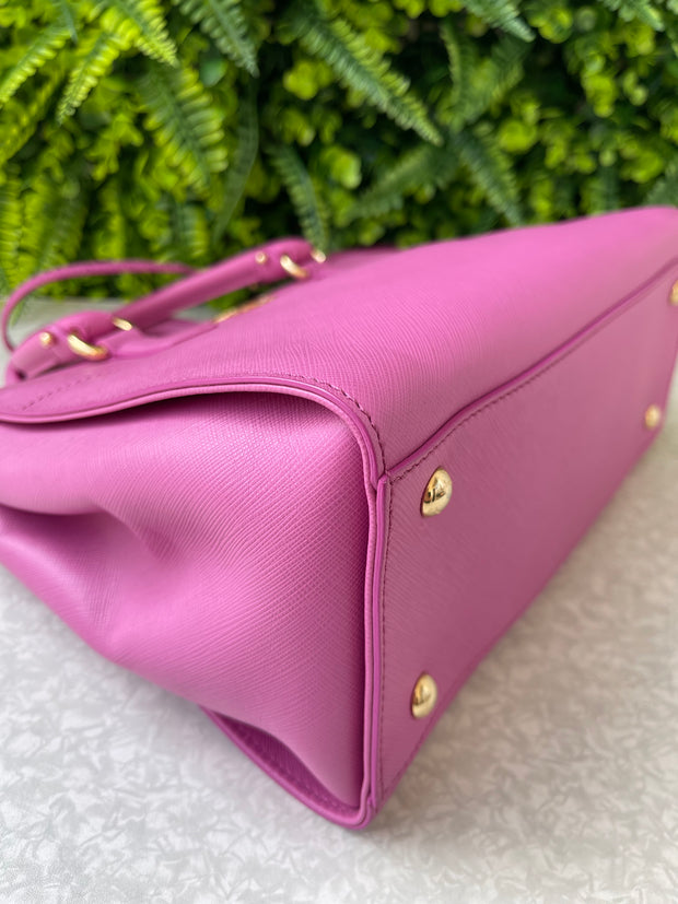 Salvatore Ferragamo Gancini Line Pink