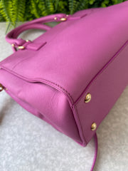 Salvatore Ferragamo Gancini Line Pink