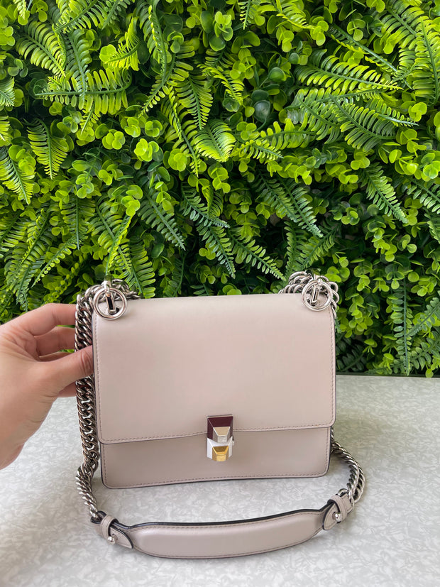 Fendi Small Kan I Bege