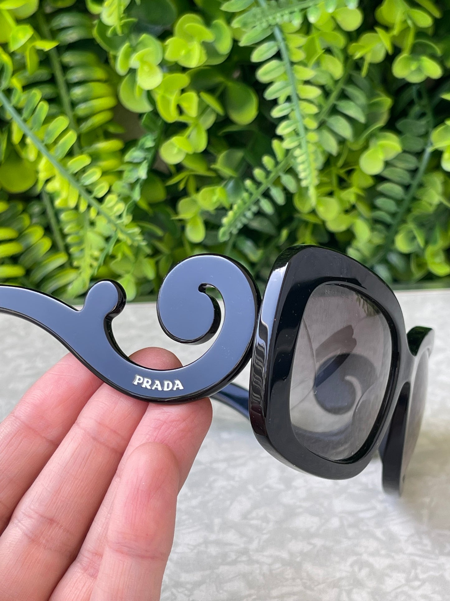 Óculos de Sol Prada Baroque Preto