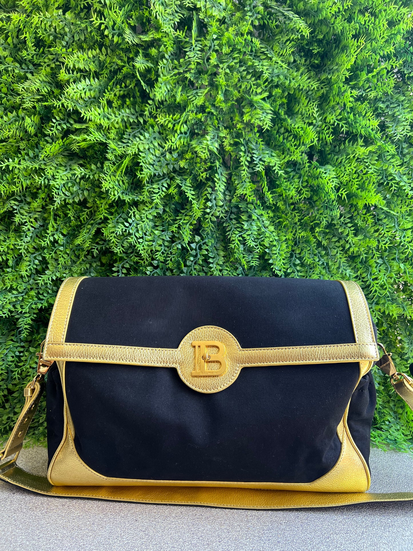 Balmain Maternidade Preta e Dourada