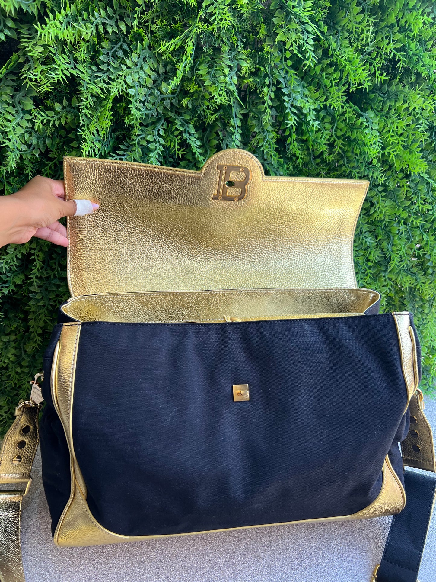 Balmain Maternidade Preta e Dourada